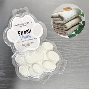 Wax Melt Paw Print/Fresh Linen Scent/Vegan Coconut Soy Wax